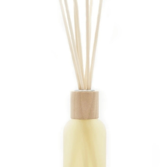 ✔Bella Scents Reed Diffuser - Picture 2 of 14